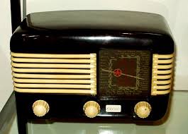 vintage bakelite radio
